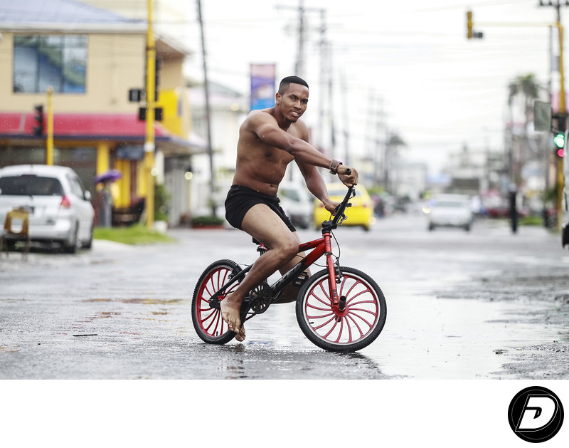 Georgetown Rainy Day Bike Rider Fashion Photographer