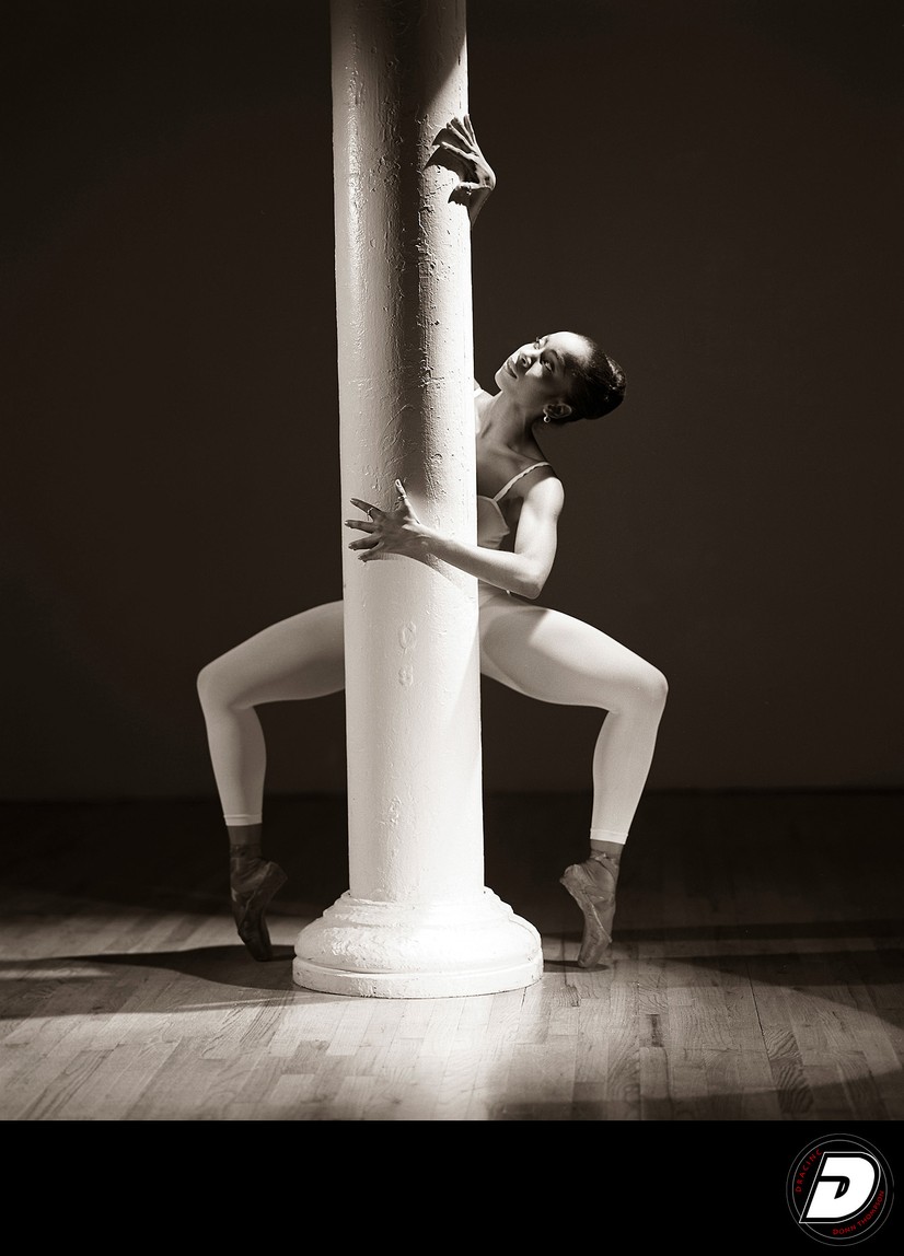 Pillar Ballet On Toe Photographer