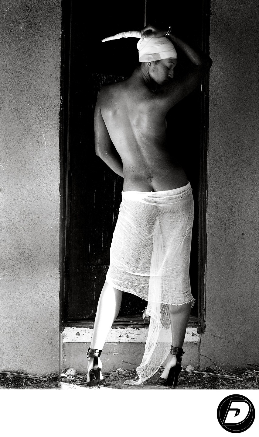 Artistic Black & White Harlem Photographer