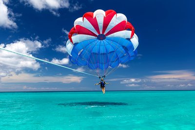 Parasailing Sailing Paradise Island New York Photo