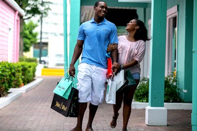 Shopping Couple Freeport 