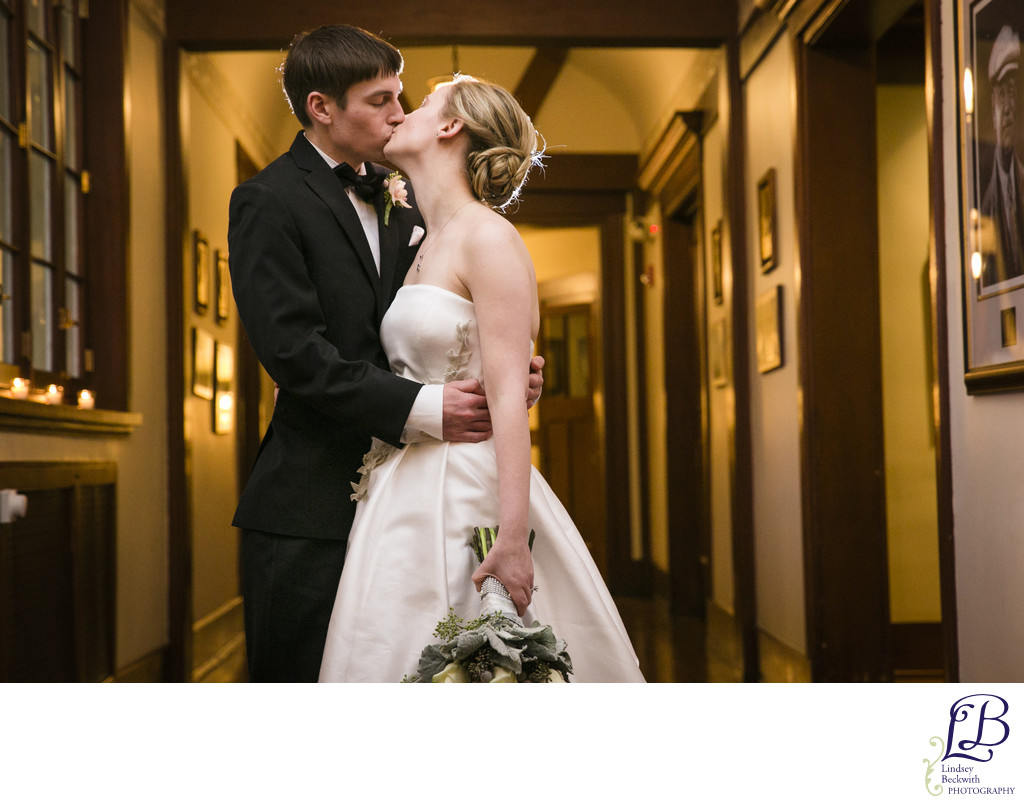 Shaker Country Club Wedding Photographer