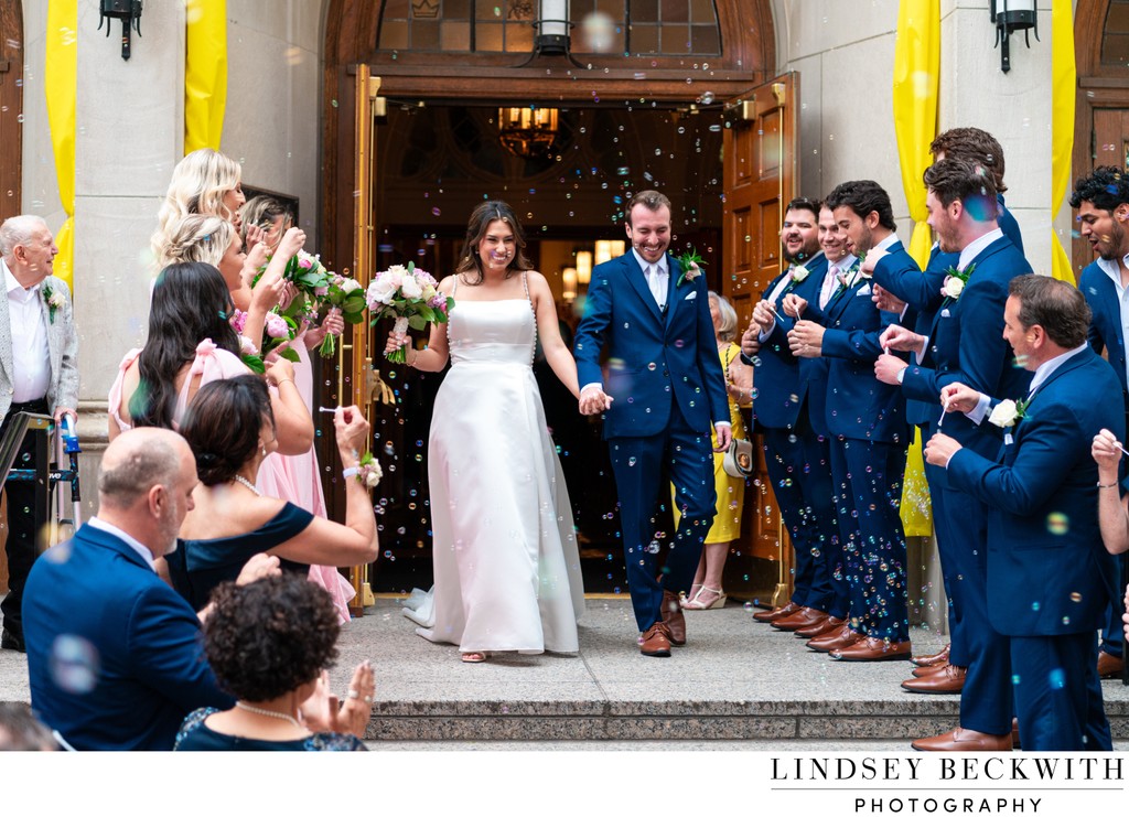 Cleveland wedding photographer - Lindsey Beckwith