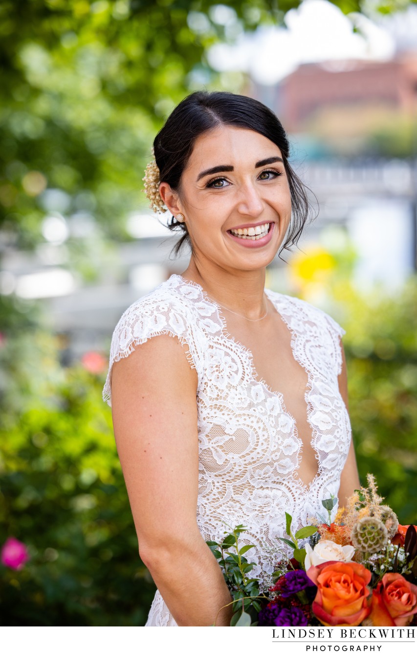 Cleveland wedding photographer - Lindsey Beckwith