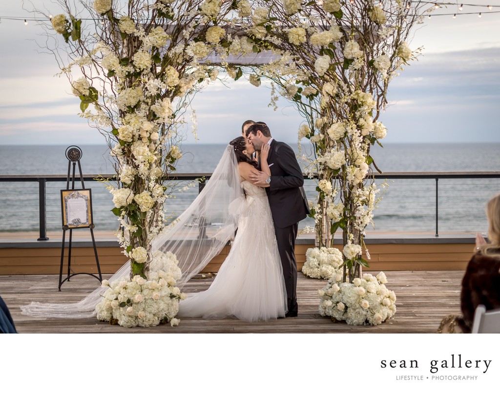 Gurney's Montauk Resort Wedding Photos by Seangallery