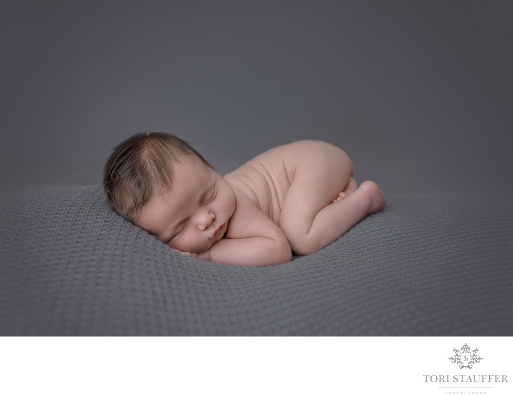 Newborn Photography near me neutral baby boy pictures
