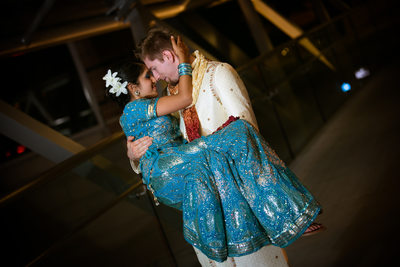 Wedding Photo at Bellevue Hyatt | Seattle | Sammamish