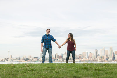 Engagement Photographs at Alki Beach | Seattle 