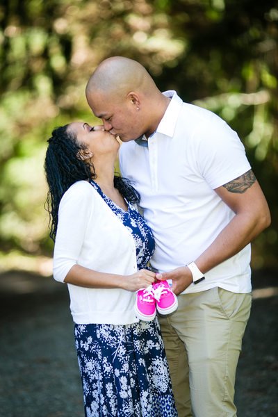 Seattle Maternity and Pregnancy Photography Photographer | Seattle Arboretum