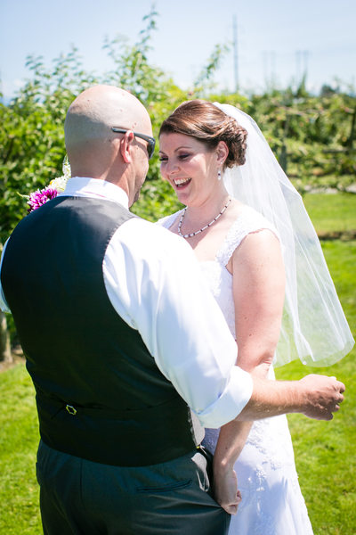 Wedding Photo at Swan Trail Farms in Snohomish 