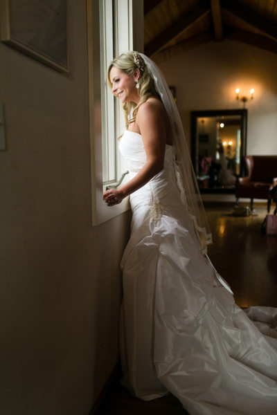 bride wedding photographs