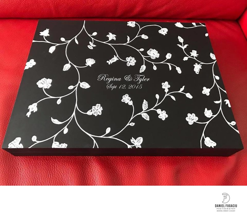 Custom designed wedding albums made in Italy branches