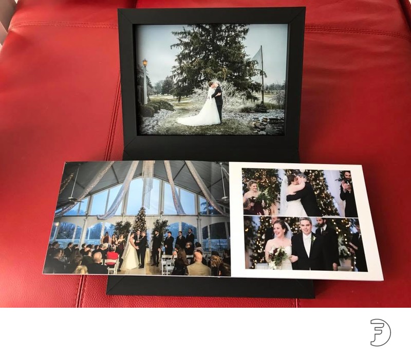 Custom designed wedding albums made in Italy on black touch
