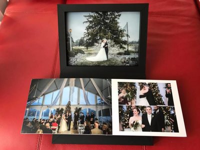 Custom designed wedding albums made in Italy on black touch