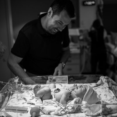 St. Louis Photographer Capturing Dad First Look