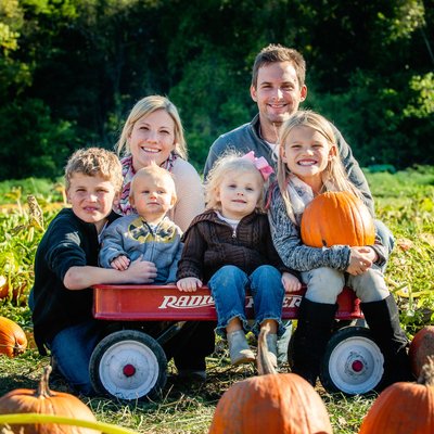 Fall Family Portrait Photographer in St. Louis