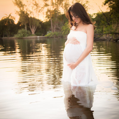 Fort Lauderdale new river maternity baby photographer