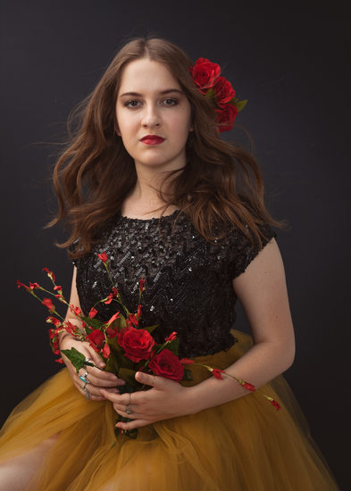 Glamour Portrait with Red Roses | Lily