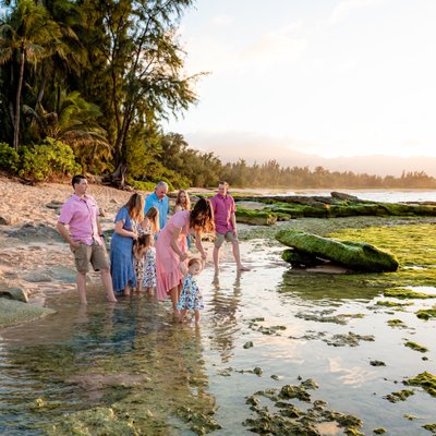 Group Family Photo - North Shore - Hawaii