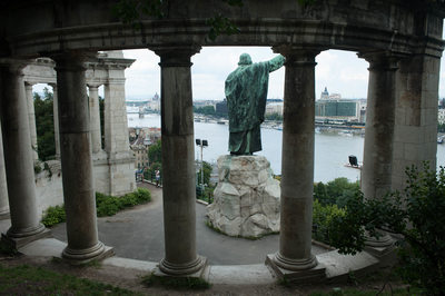 Gerard of Csanád Monument (Szent Gellért-szobor)