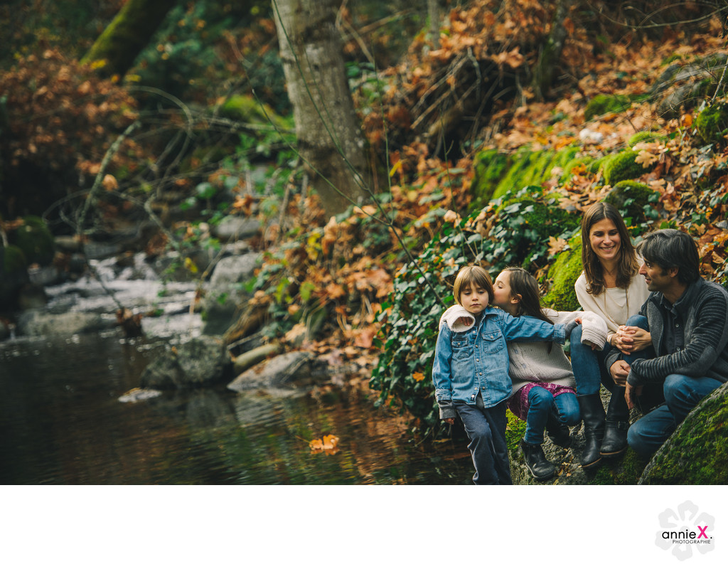 Lithia Park river bed family photography