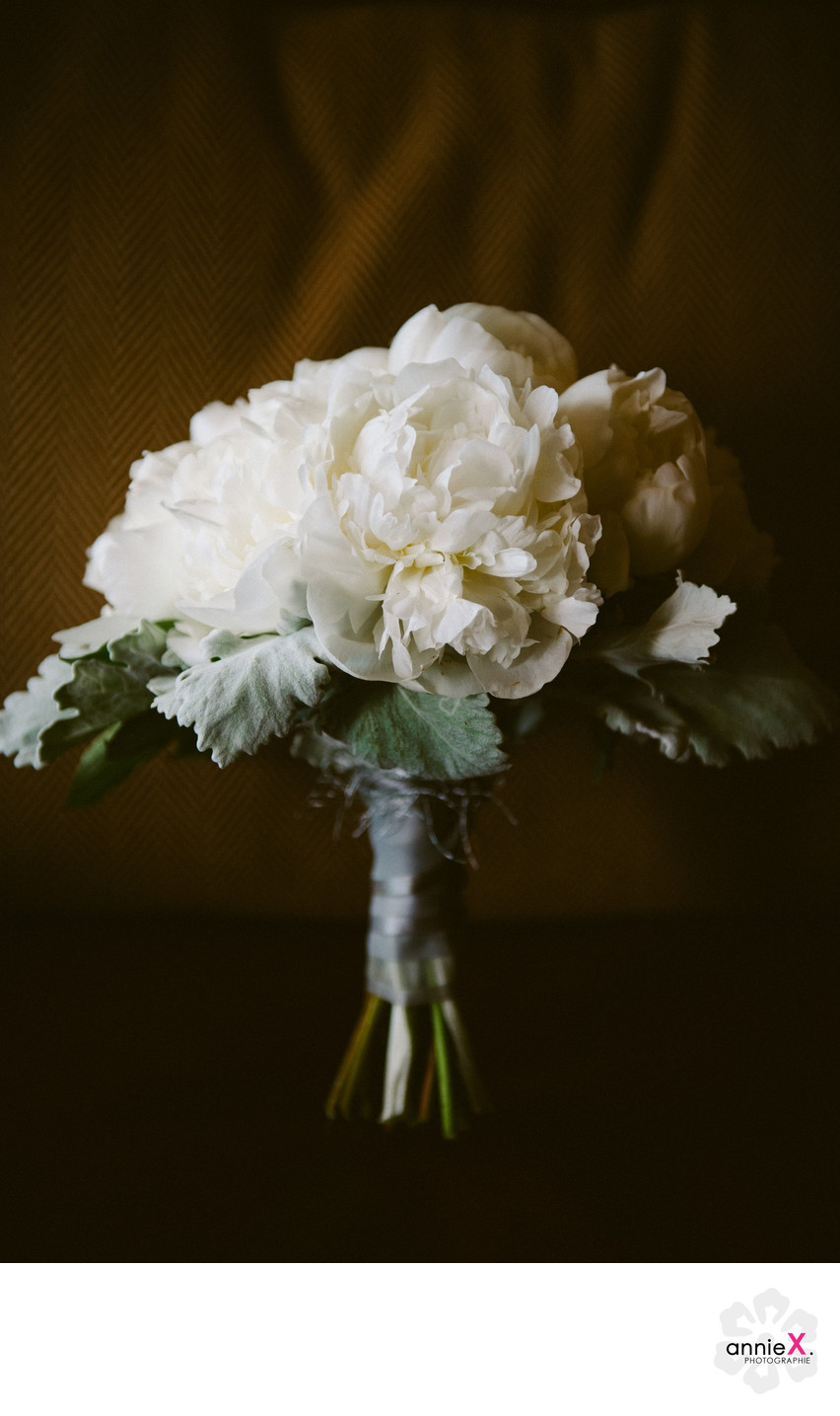 white bride bouquet