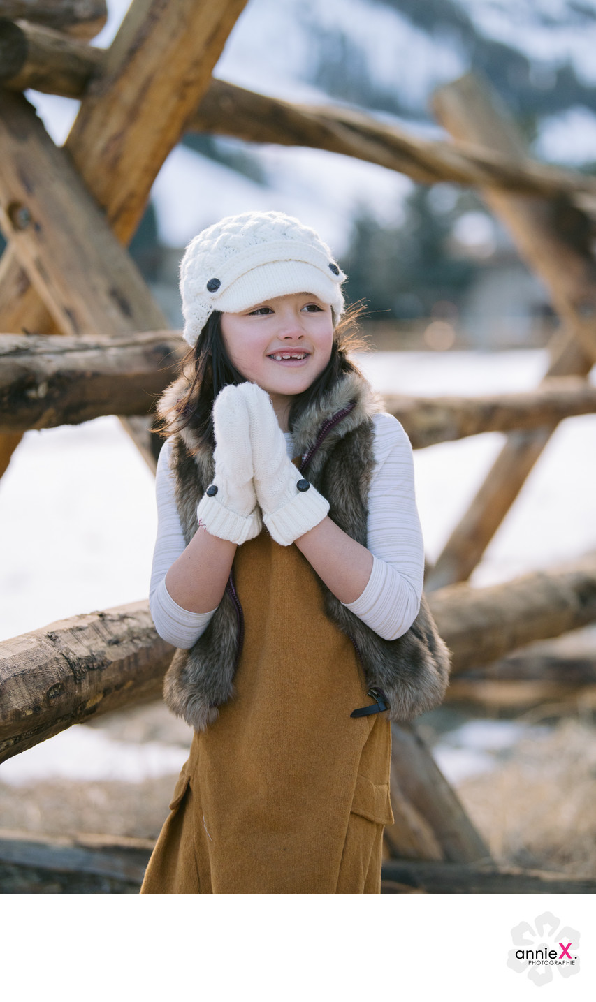 Lifestyle Children Photographer in winter
