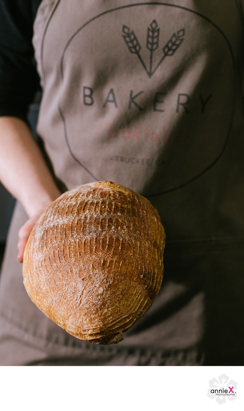Bread maker holding loaf