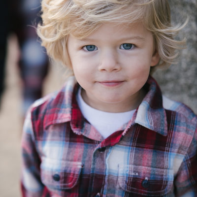 Boy in Paid family photographer