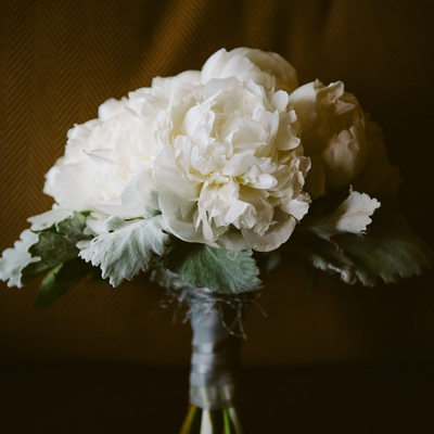 white bride bouquet