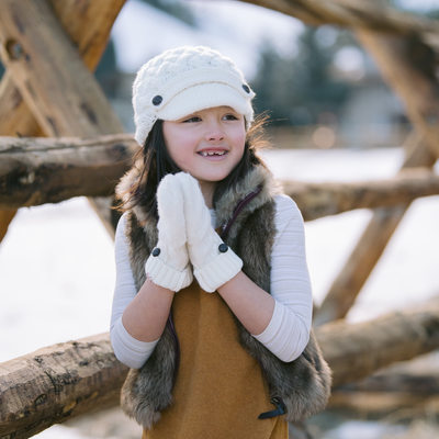 Lifestyle Children Photographer in winter
