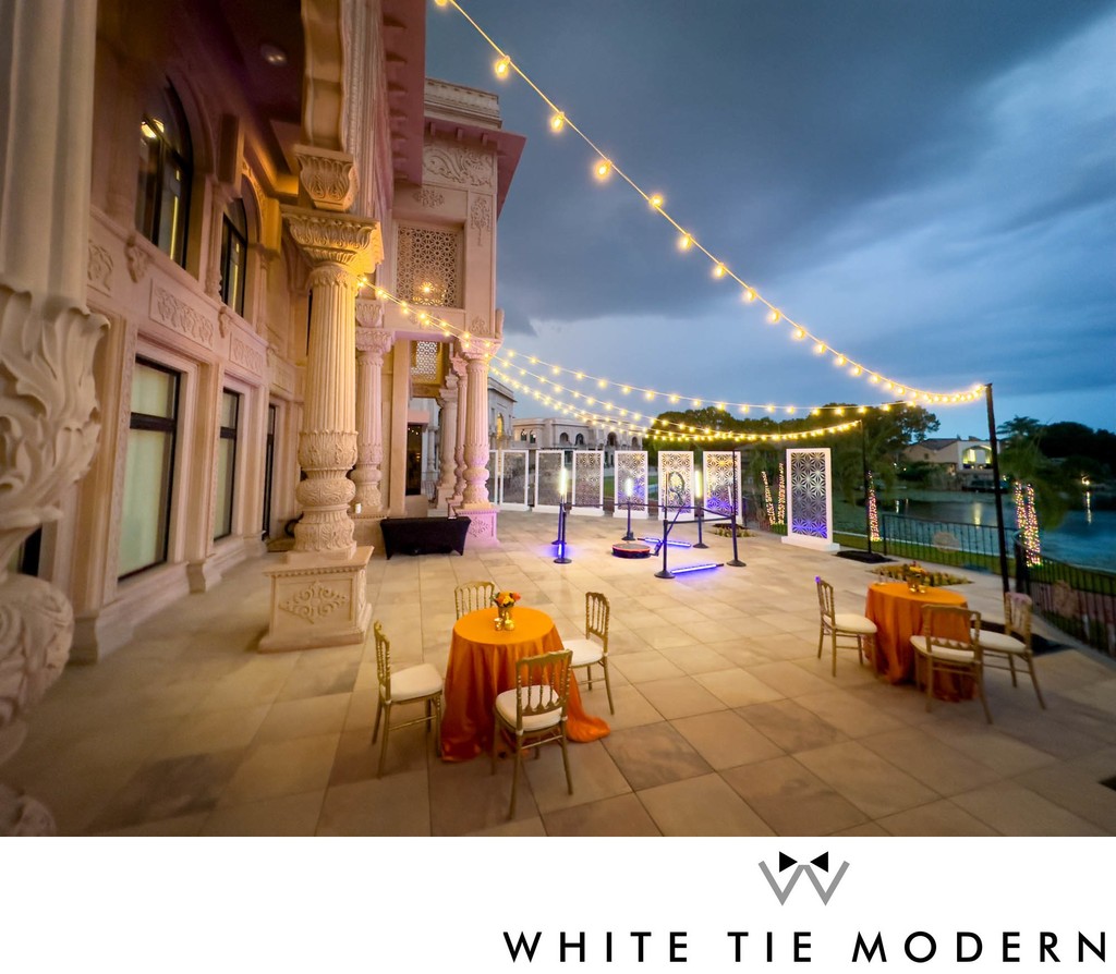 White Tie Modern. Photo Booth company serving all of Florida and Nashville