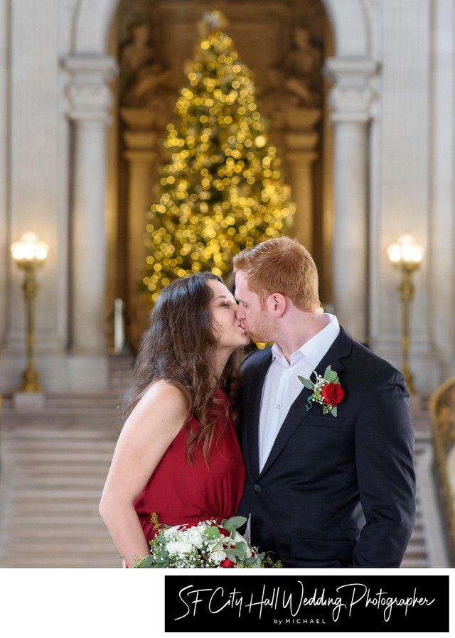 Christmas and San Francisco city hall - Wedding photography