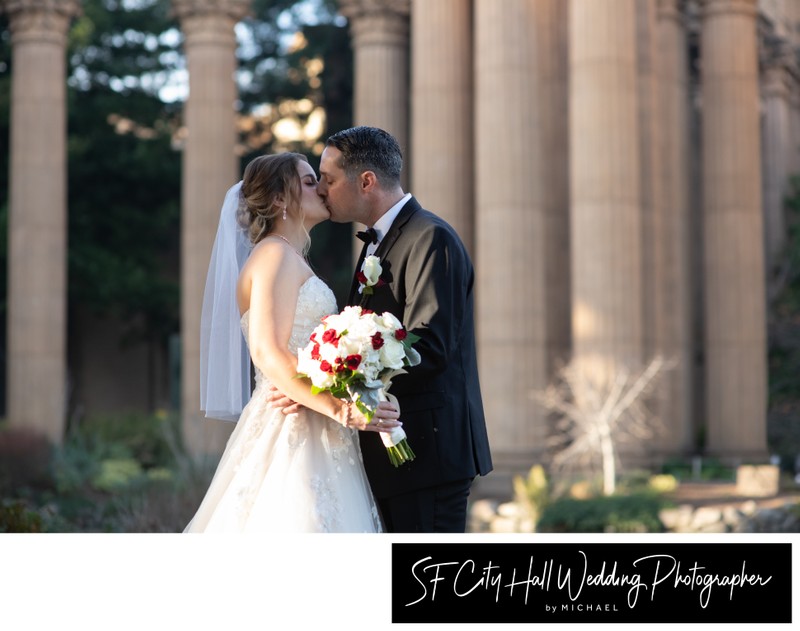 Wedding Kiss at the Palace of Fine Arts - San Francisco wedding photography