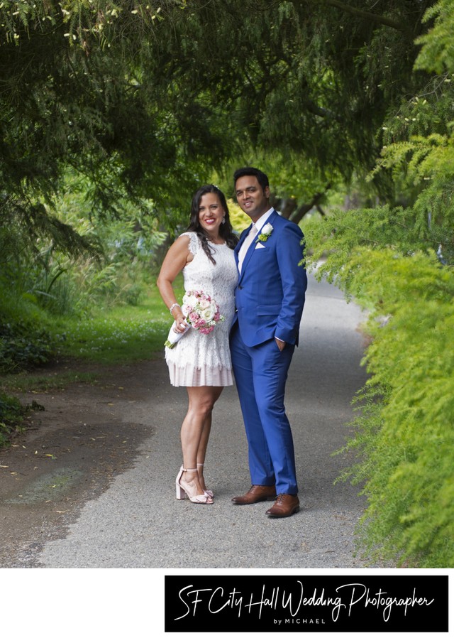 Outdoor wedding photography at San Francisco Park by Stow Lake