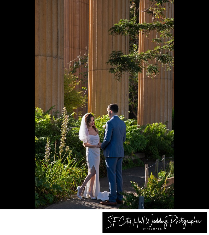 Pillars with Bride and Groom at the Palace of Fine Arts