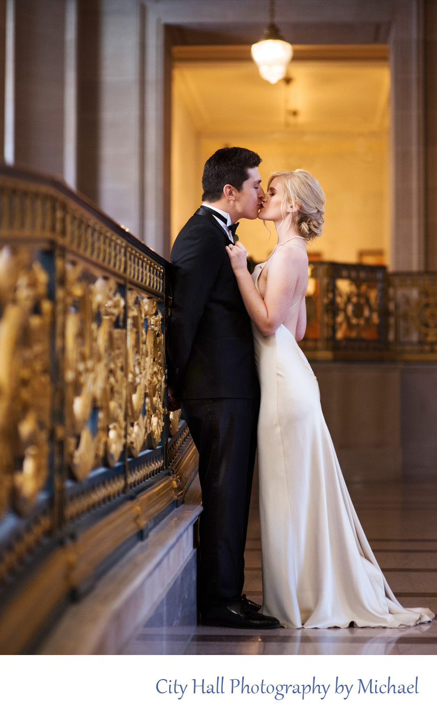 San Francisco City Hall Wedding Photographer - Golden Kisses