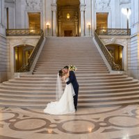 Asian Wedding at San Francisco city hall - Golden Gate