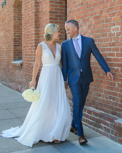 San Francisco City Hall Wedding Photographer - Walk by the Bricks