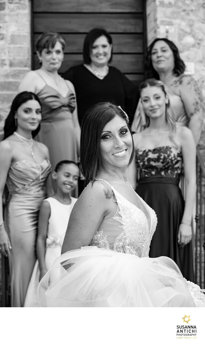 bridal party getting ready