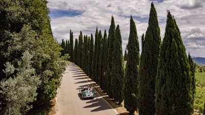drone photographer in Tuscany