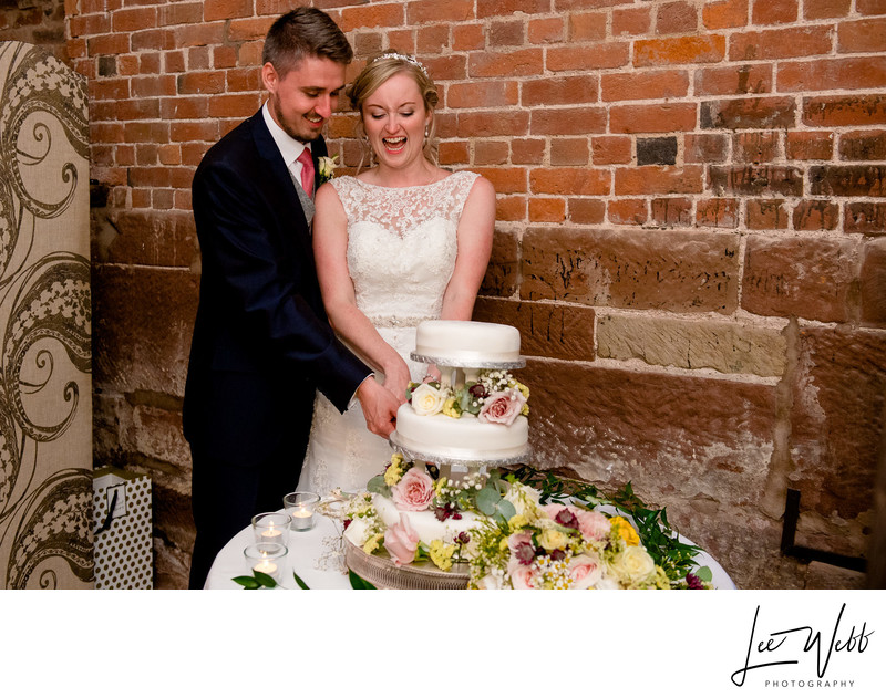 Curradine Barns Wedding Photography Wedding Cake