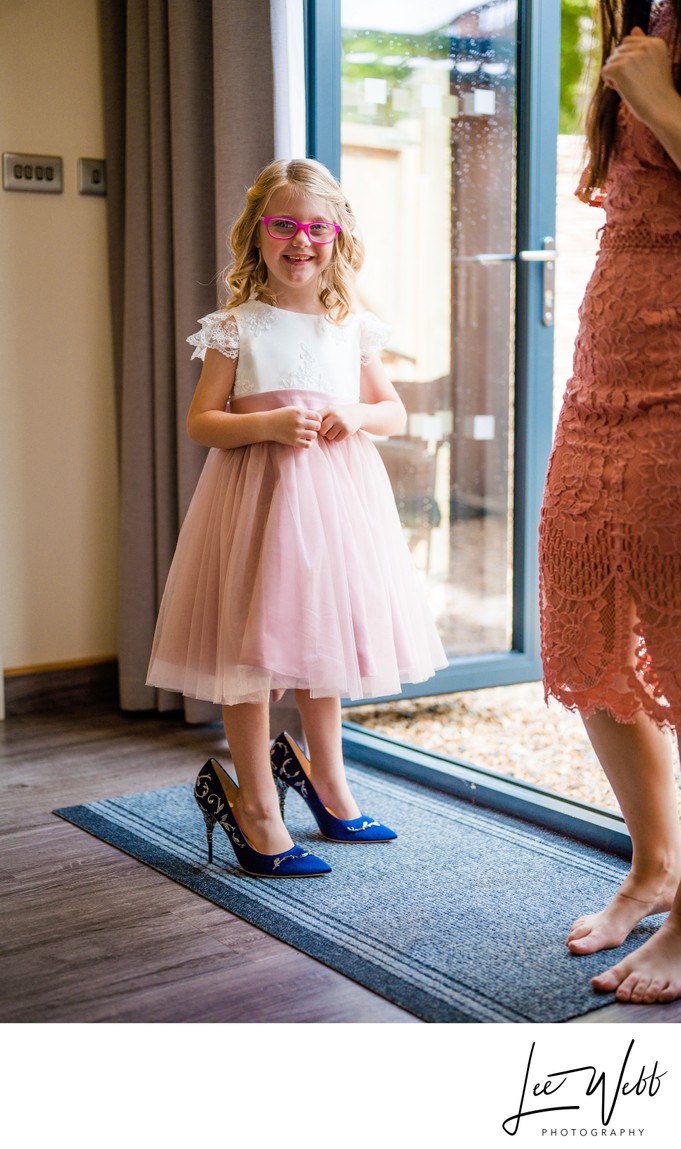 Bridesmaid in brides shoes