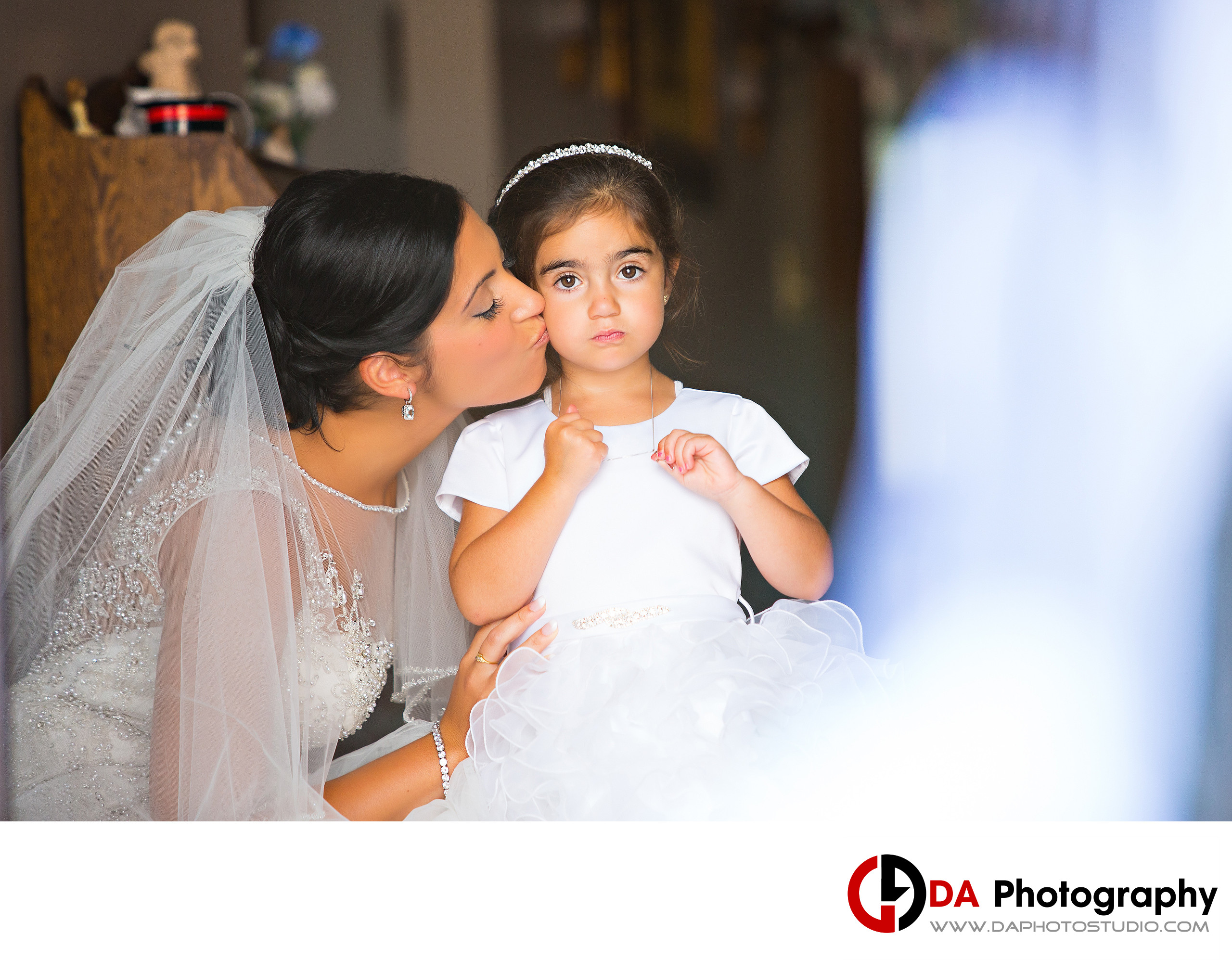 wedding-photographer-at-carmens-banquet-centre-weddings-da-photography