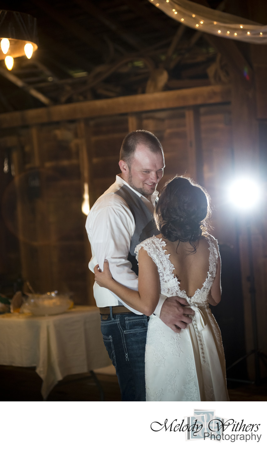 Photographer-Wedding-Noblesville-Stoney-Creek-Farm
