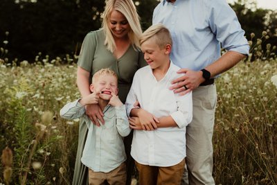 Fun, family mini session photographer, West Bend WI 