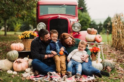 Best fall mini photographer in Hartford, Slinger WI 