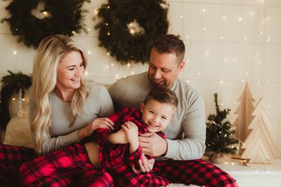 Holiday card family photographer, Hartford WI 