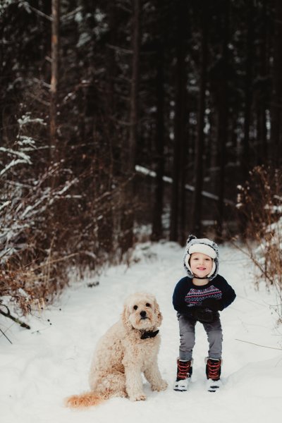 Family photo session with dog, Hubertus WI 