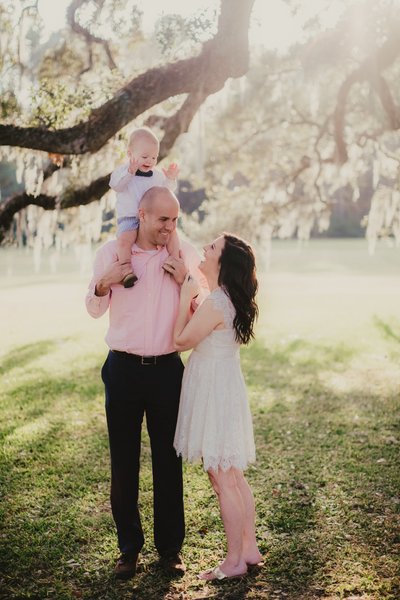 Cute family photo ideas for a mini session, Hartford WI